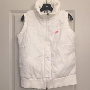 Nike white puffer vest - large - great condition